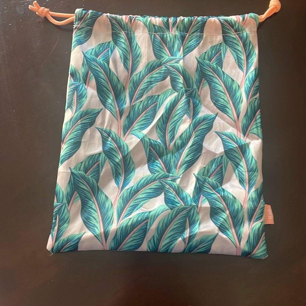 pouch bag